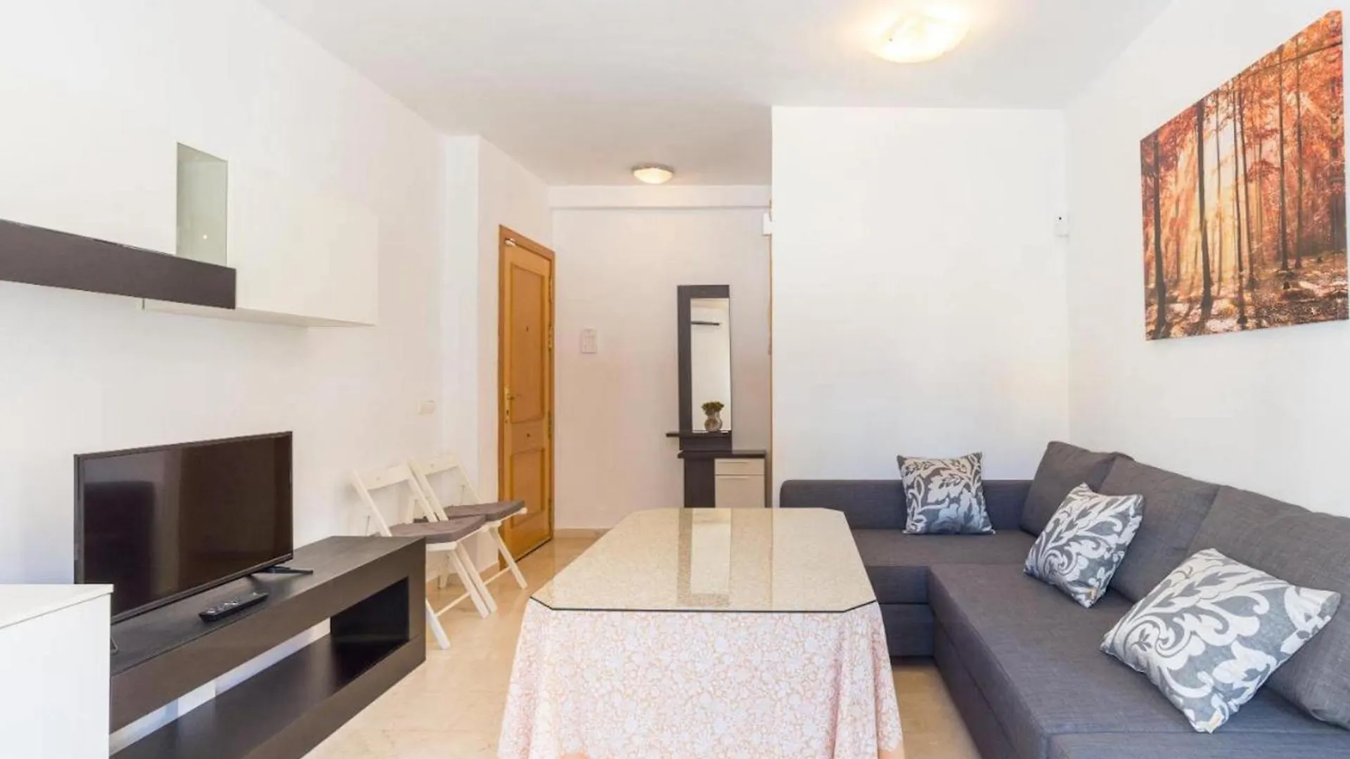 Holidays2Malaga Ventura Apartment Close Old Town